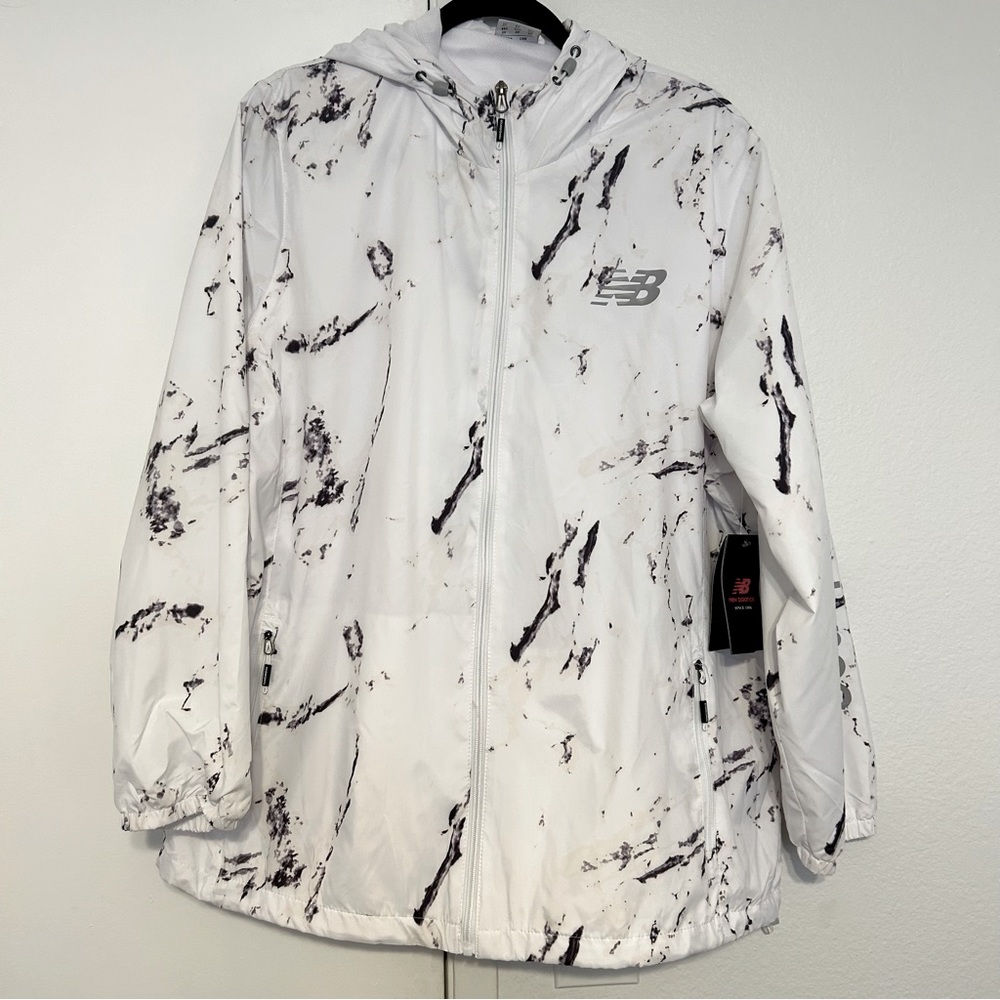 NWT New Balance white marble look windbreaker
